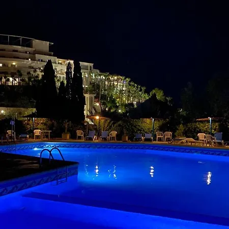 La Caleta Apartment *