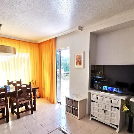 La Caleta Apartment *